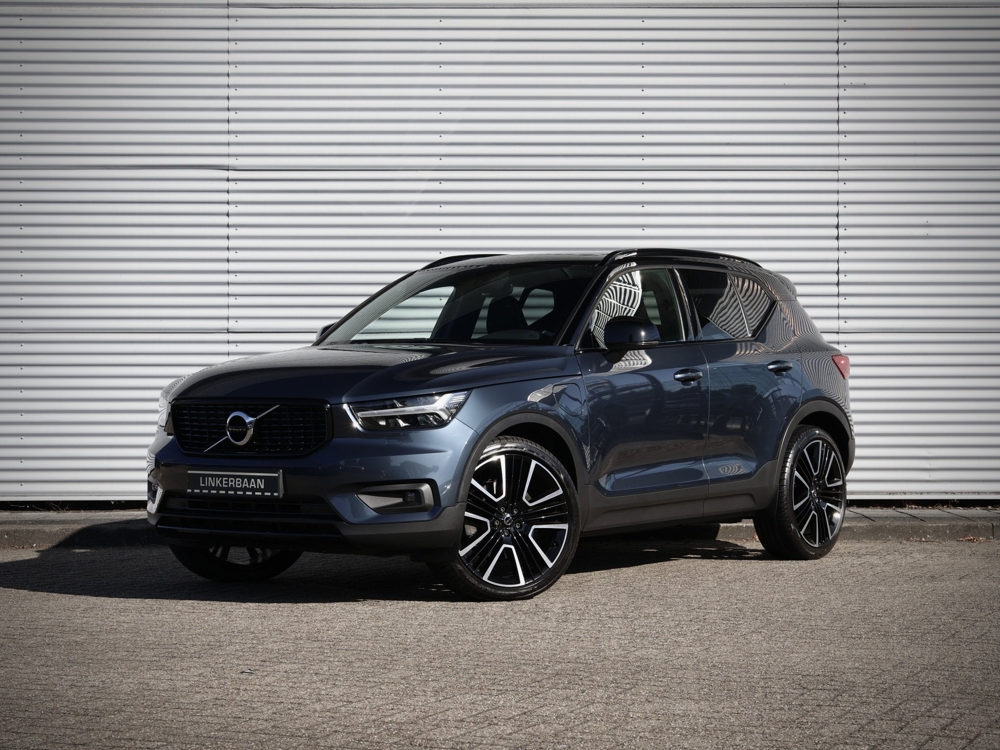 Volvo XC40 | T5 | R Design Recharge | SOH 95% | Panorama | H, Blauw, Parkeercamera, Plug-in hybride, Bedrijf