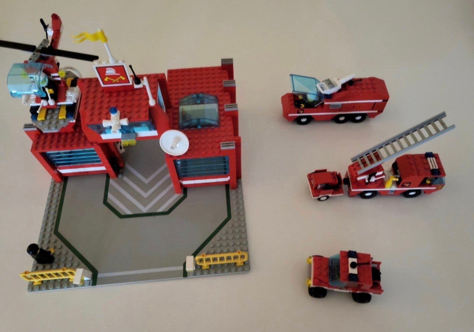Klassieke vintage Lego Brandweerkazerne, Lego, Ophalen of Verzenden, Zo goed als nieuw, Complete set