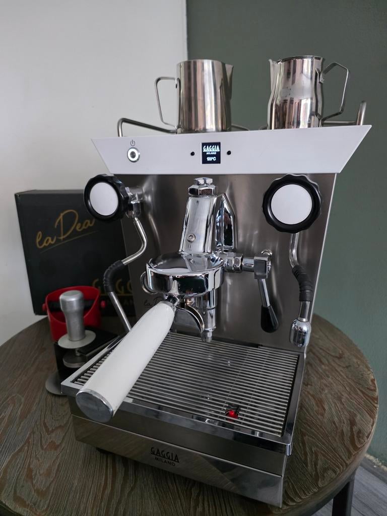 Gaggia La Dea Espressomachine - Zo goed als nieuw, Espresso apparaat, Gemalen koffie, Zo goed als nieuw, 2 tot 4 kopjes