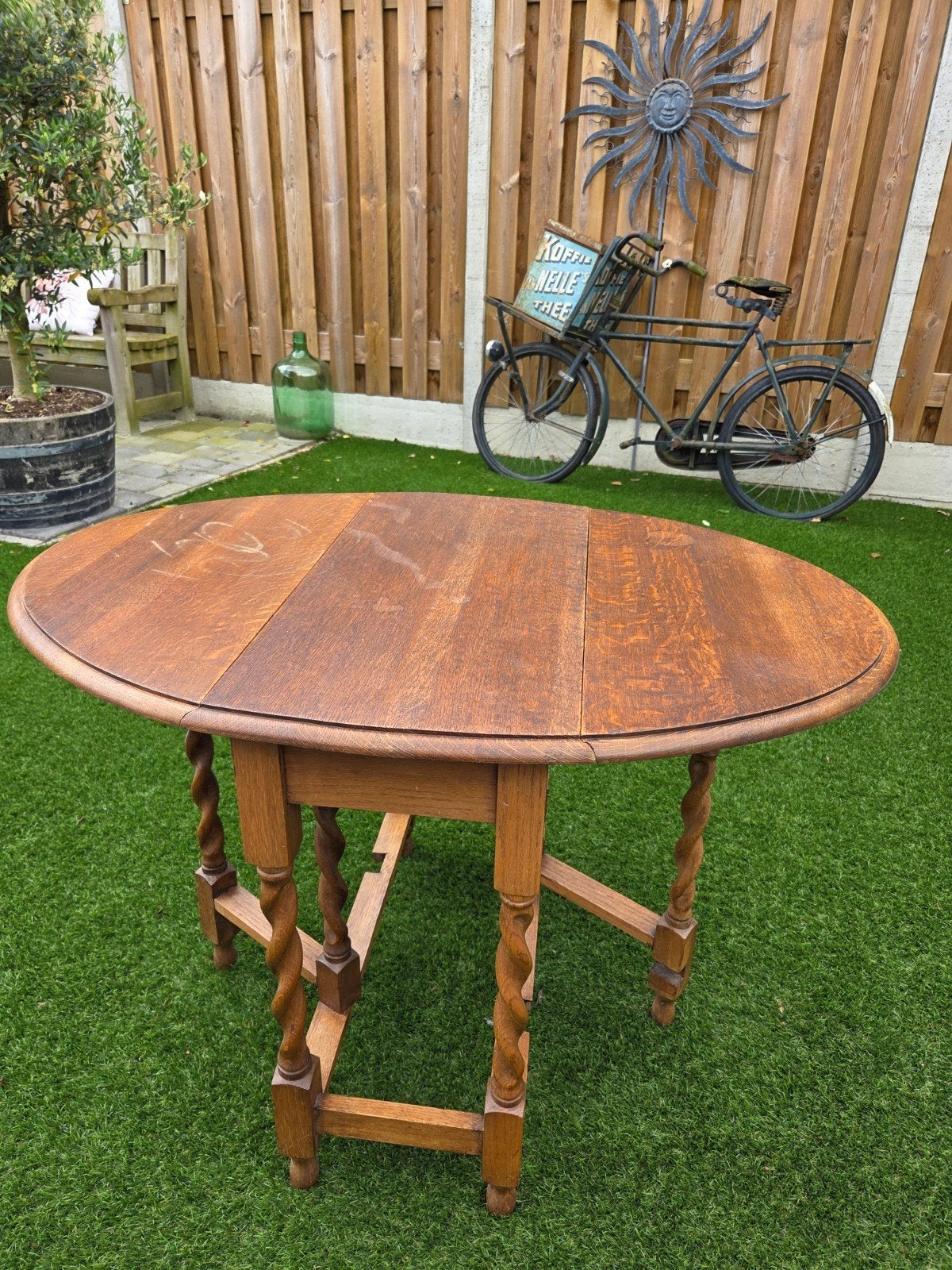 Mooie antieke hangoortafel, Ophalen