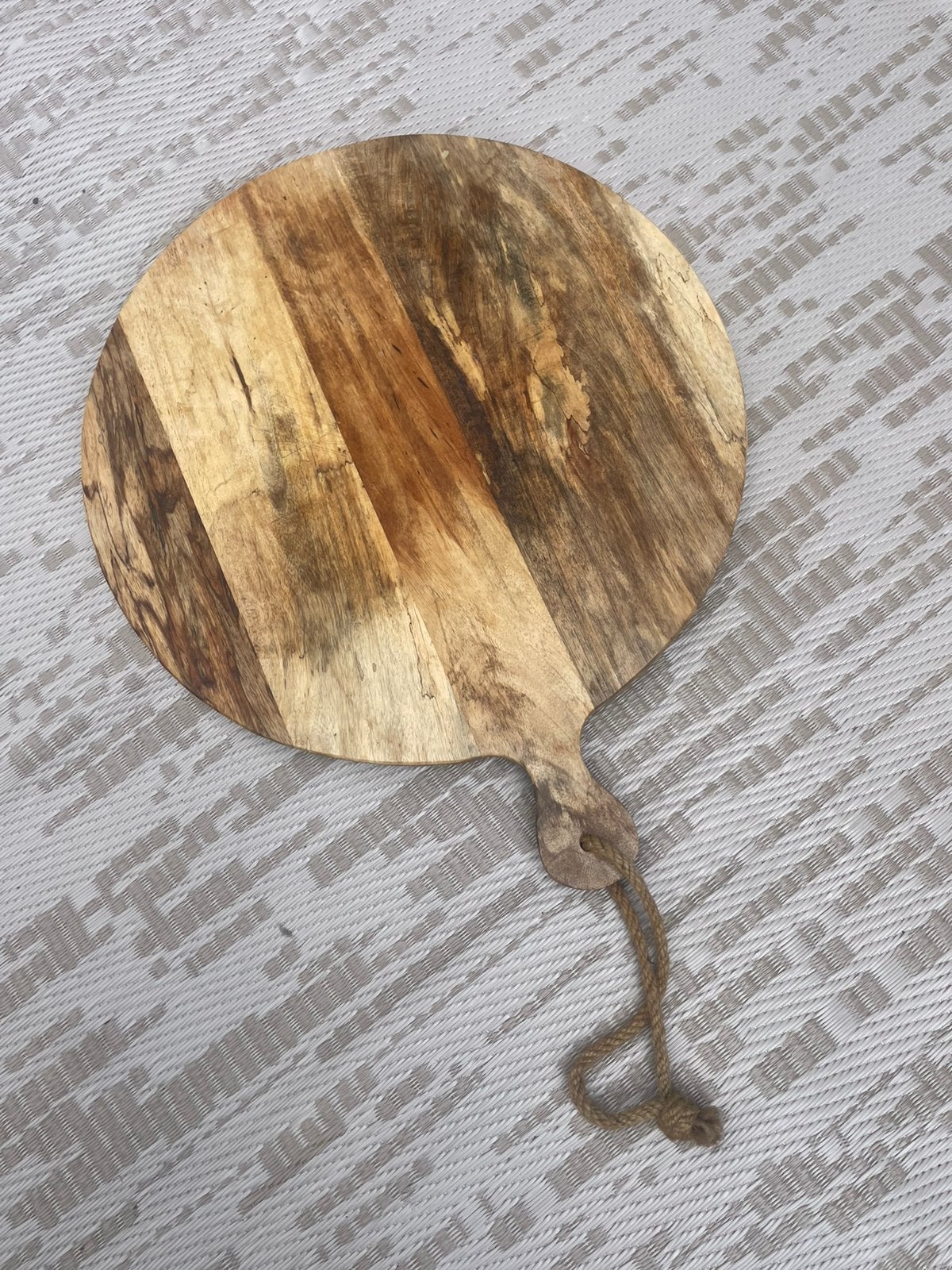 Ronde borrelplank, Ophalen