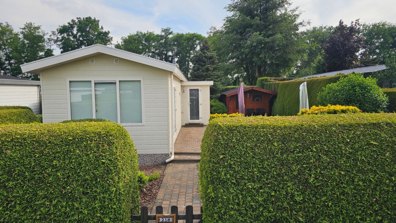 Chalet inclusief meubels op een rustige 55+ park Veluwe, Tot en met 4