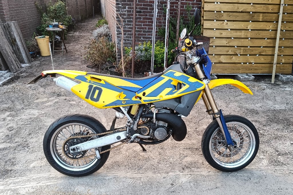 Husqvarna WR 250 SM A2, Motoren, Gebruikt, Particulier, Minimaal motorrijbewijs A2, 1 cilinder