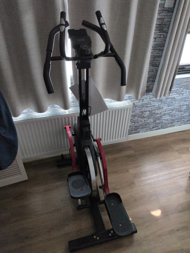 Hammer Cross Stepper - Crosstrainer voor Thuis, Ophalen, Benen, Zo goed als nieuw, Crosstrainer