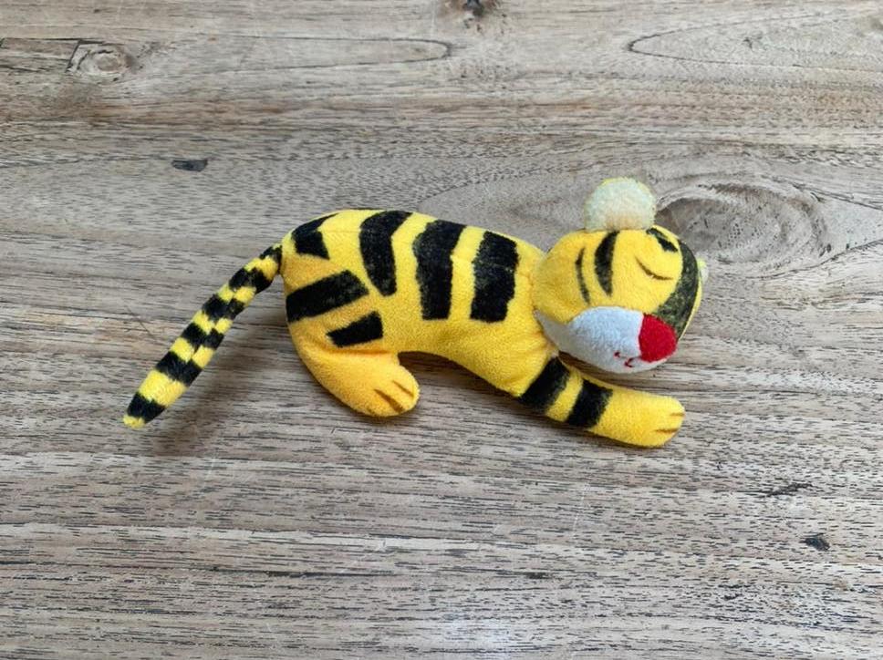 Vingerpoppetje/knuffeltje Ssst! De tijger slaapt,, Ophalen of Verzenden, Zo goed als nieuw
