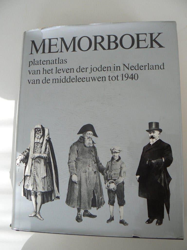 Memorboek platen atlas, Ophalen