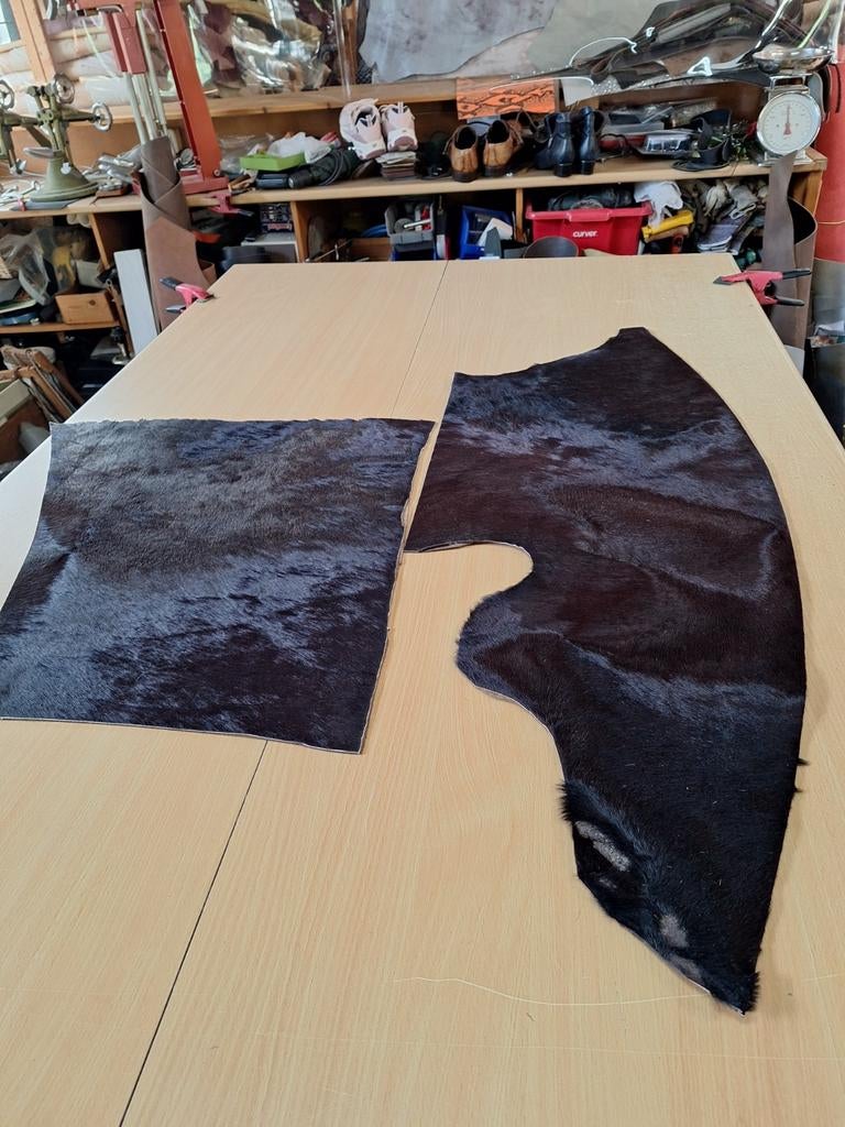Grootte afval plaat stukken koevacht, 15 euro, Bruin, Leer of Kunstleer, Nieuw, Ophalen of Verzenden