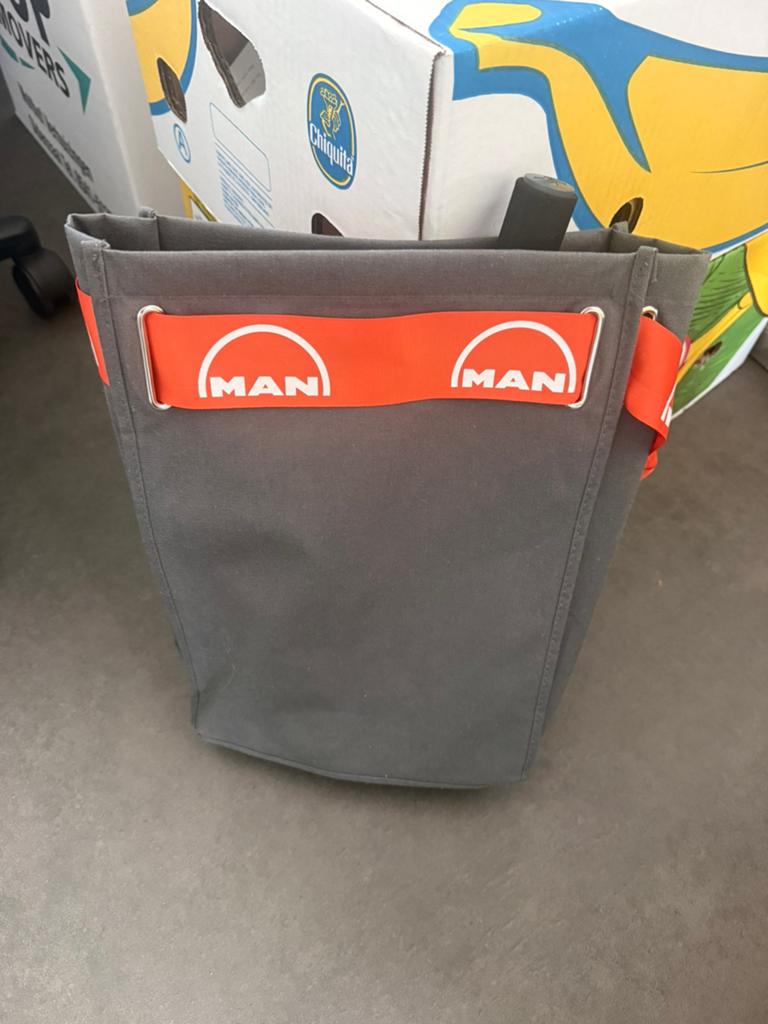 MAN tas met handige raamwisser op telescoop, Ophalen of Verzenden, Nieuw, Auto's