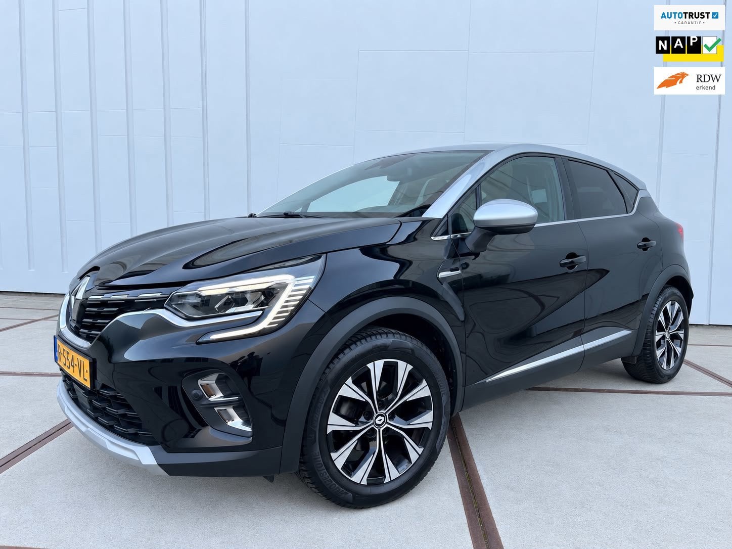 Renault Captur 1.0 TCe 90 Zen LPG G3 | Full Map navi | NAP |, Auto's, Voorwielaandrijving, Dealer onderhouden, Gebruikt, Euro 6