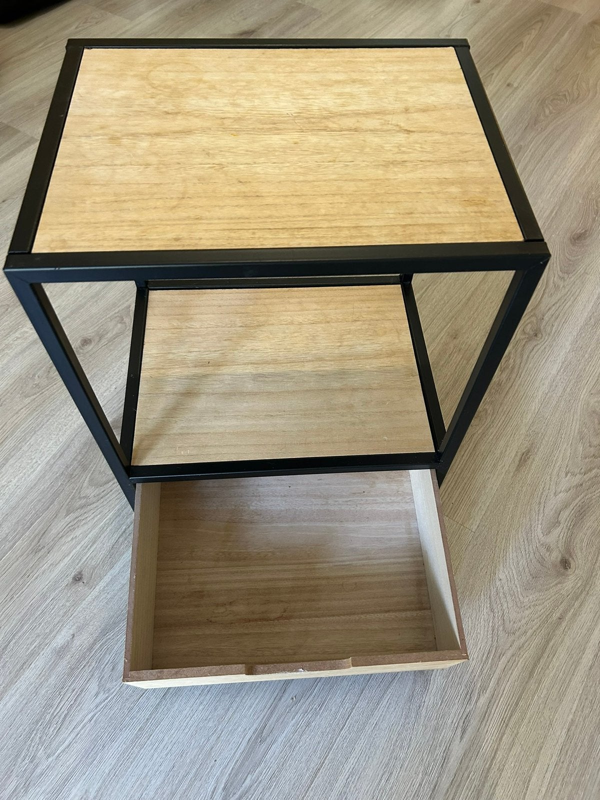 Bijzettafel, Minder dan 55 cm, Rond, Zo goed als nieuw, Ophalen