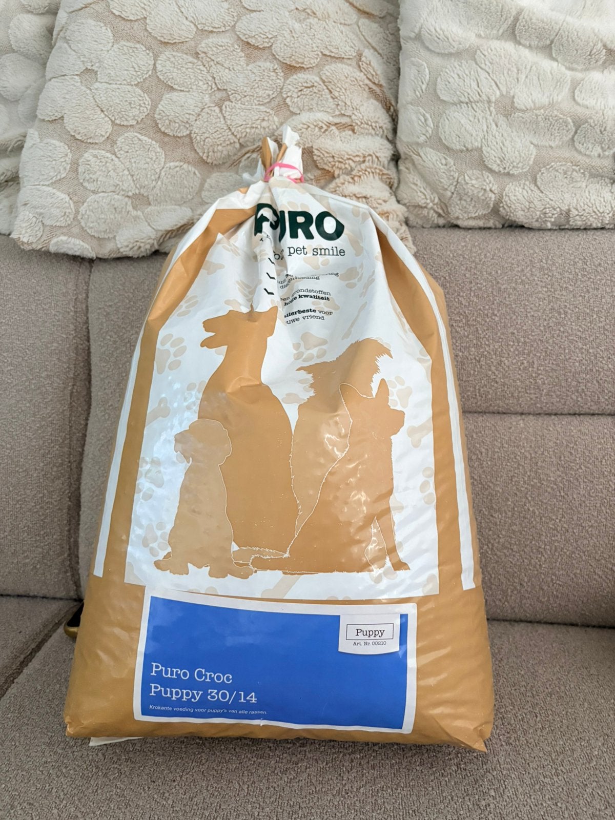Puro croc puppy voer, Ophalen, Hond