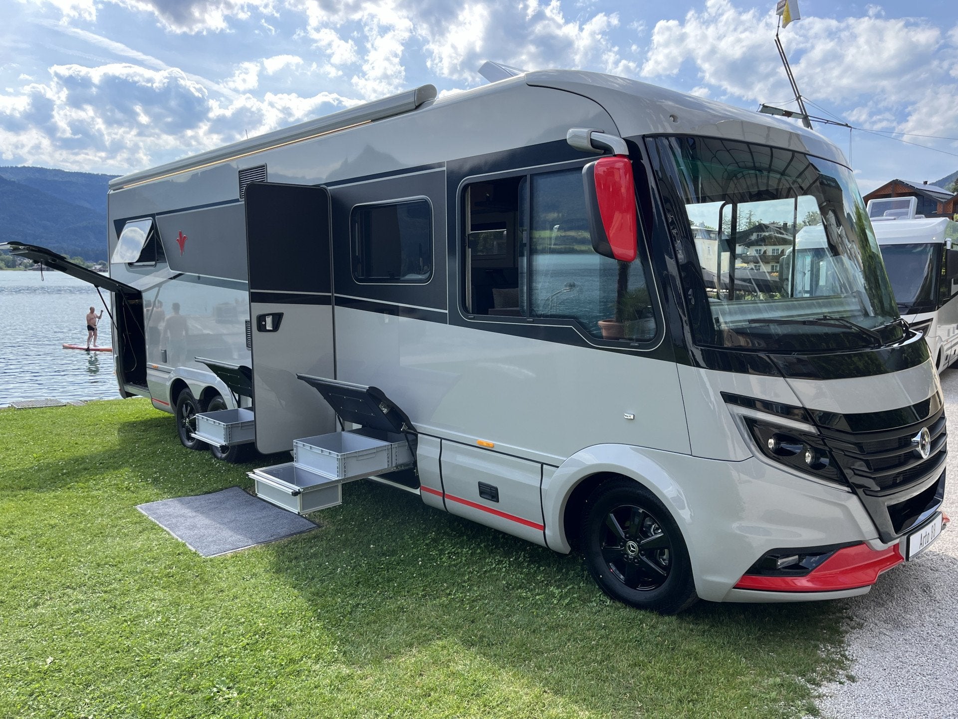 NIESMANN BISCHOFF Arto 88E Mercedes Automaat Grijs Geen Hefb, Caravans en Kamperen, Niesmann+Bischoff, 9 tot 10 meter, Diesel
