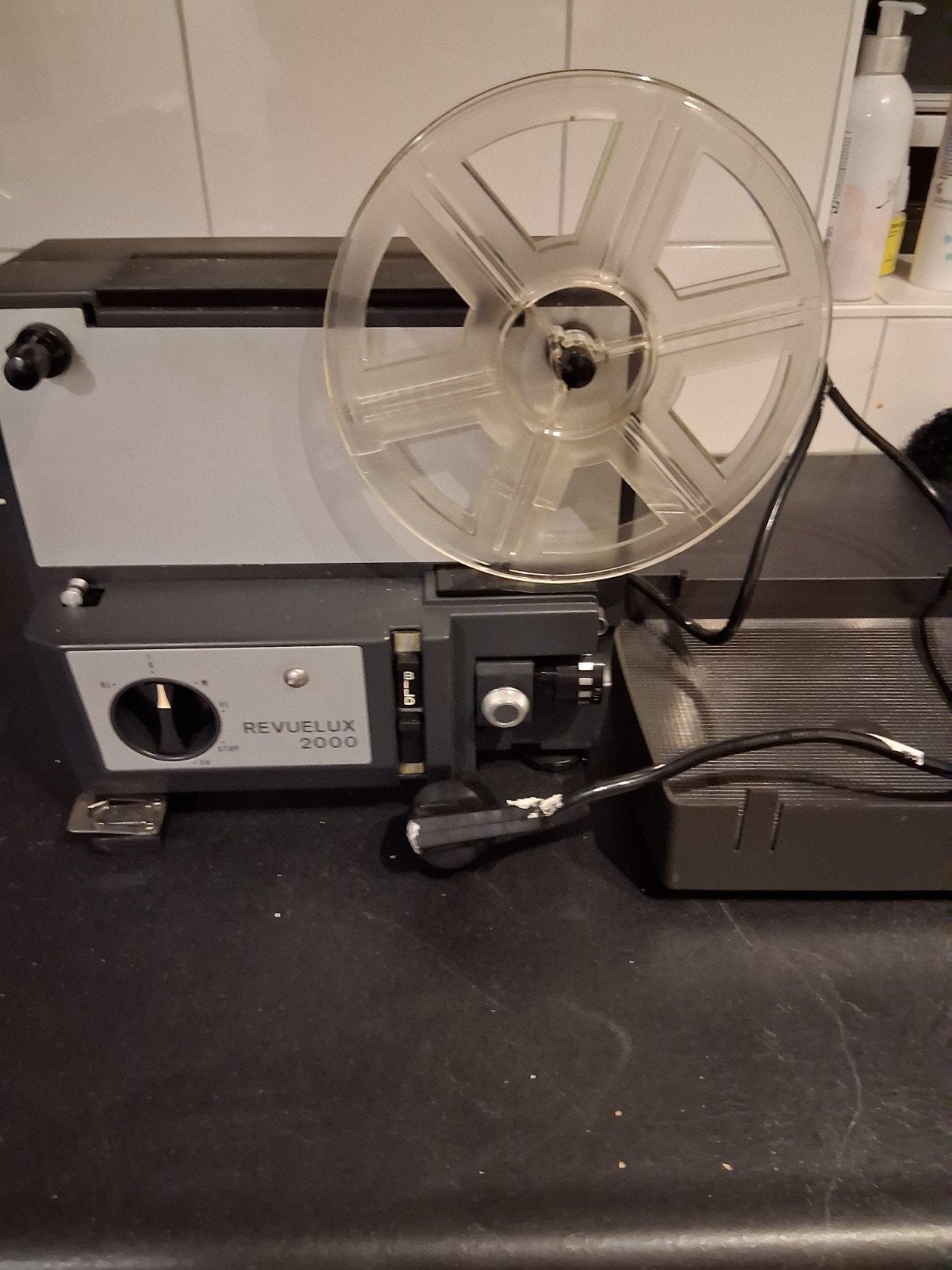 Revuelux 2000 filmprojector - Vintage filmervaring, Audio, Tv en Foto, Ophalen, Gebruikt