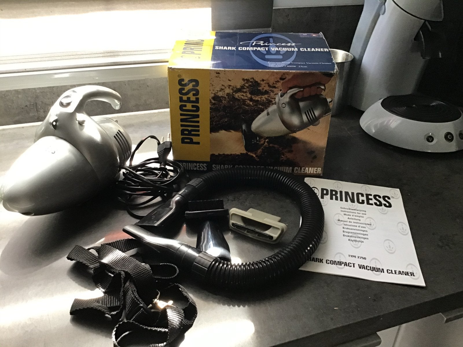 Princess Shark Compact Stofzuiger - Zo goed als nieuw, Ophalen, Kruimeldief, Zo goed als nieuw, Reservoir