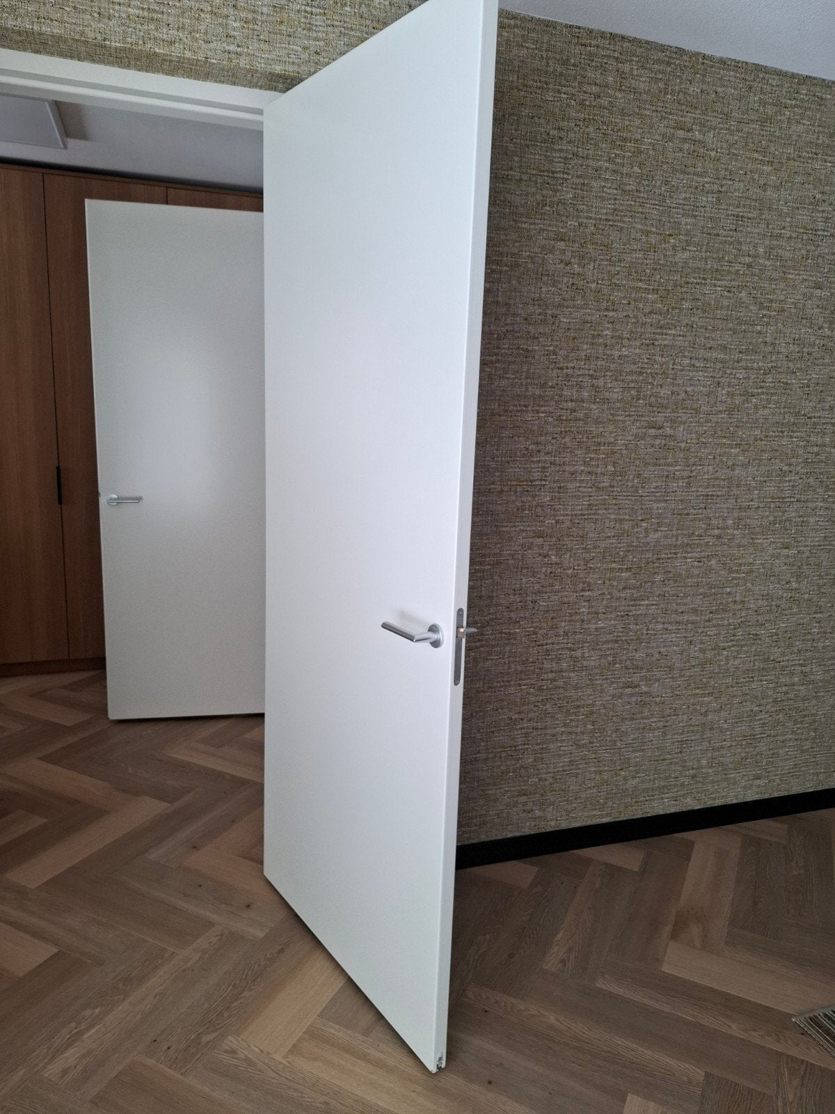Zware houten binnendeur 233x93x4,5 cm met valdorpel, 80 tot 100 cm, 215 cm of meer, Binnendeur, Ophalen of Verzenden