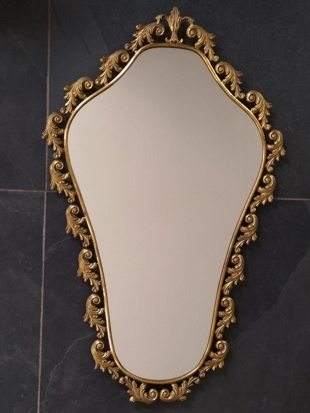 Vintage Italiaanse spiegel met sierlijke gouden lijst, Ophalen, Ovaal, 50 tot 100 cm, Minder dan 100 cm