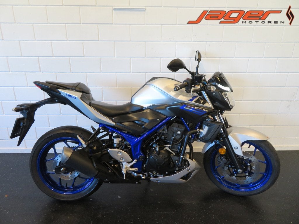 Yamaha MT 03 MT03 ABS STOERE MOTORFIETS (bj 2016), Bedrijf, Naked bike