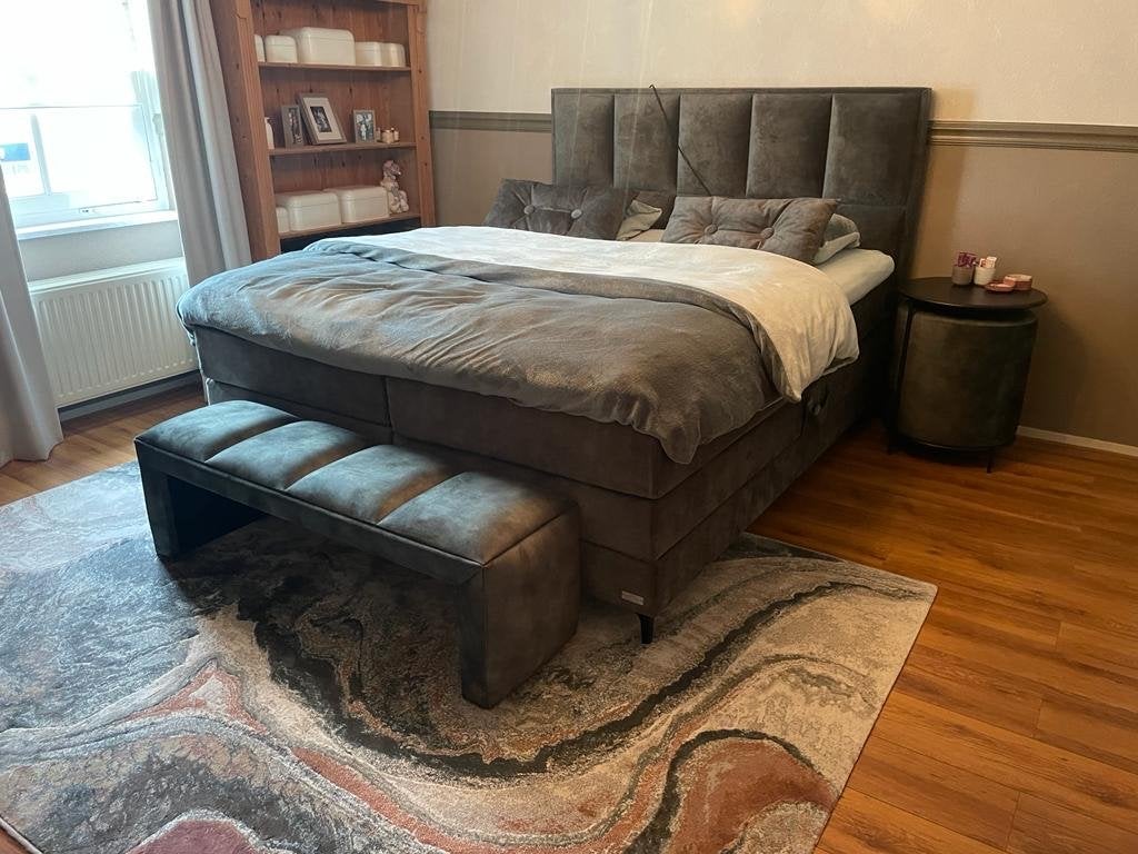 Luxe Goossens boxspring 180x210 met Swiss Sense nachtkastjes, Huis en Inrichting, Slaapkamer | Bedden, Ophalen, Verstelbaar, 210 cm