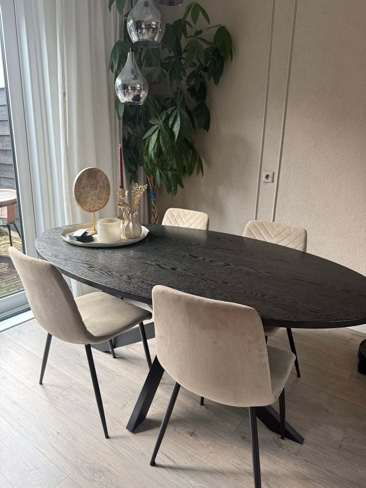Set van 4 beige eetkamerstoelen - Zithoogte 47 cm, Ophalen, Overige kleuren, Zo goed als nieuw, Vier