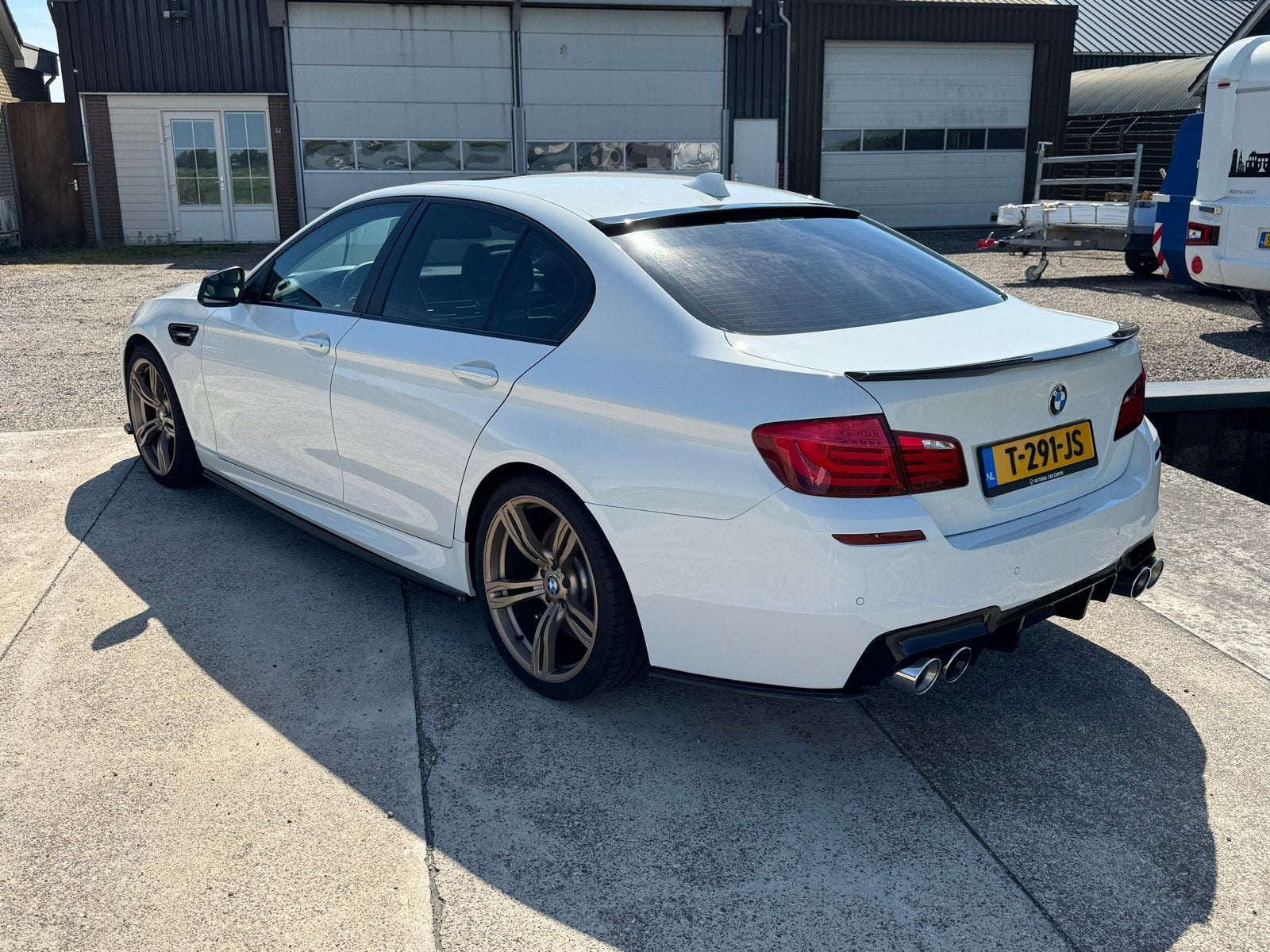 Foto 3 van BMW 535i 390 pk