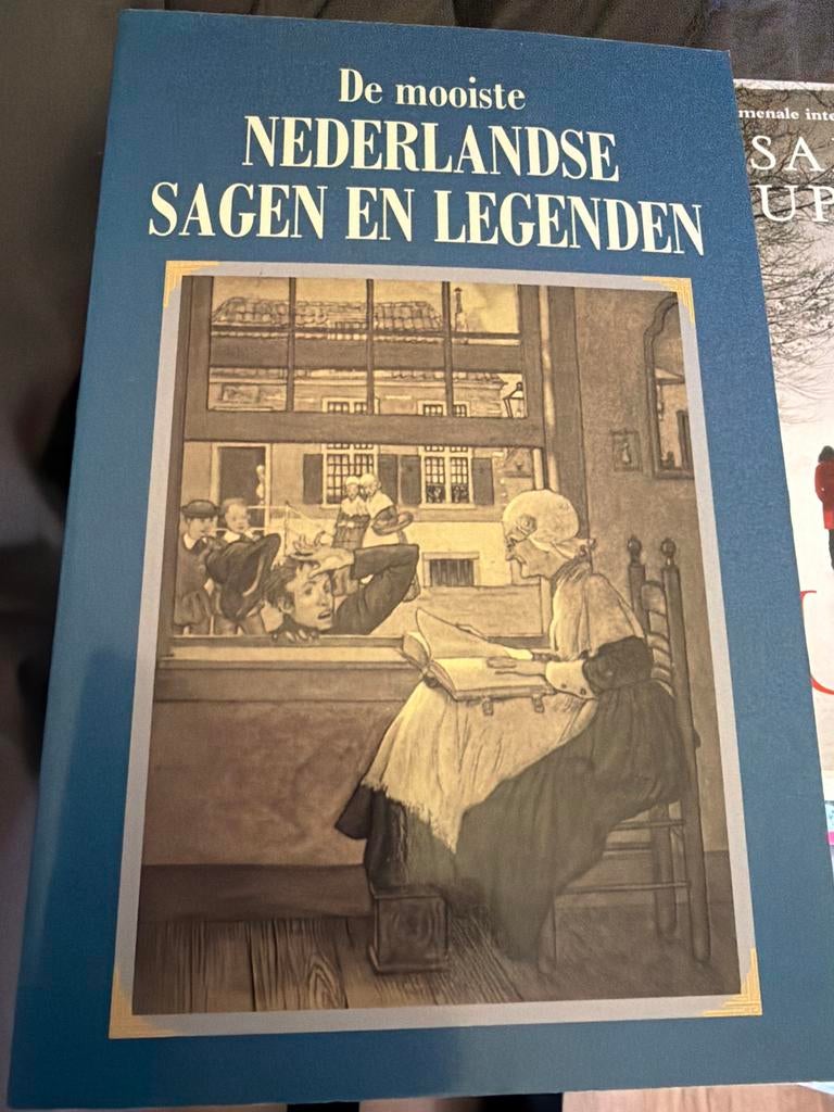 NK1.  De mooiste Nederlandse sagen en legenden, Ophalen of Verzenden, Zo goed als nieuw