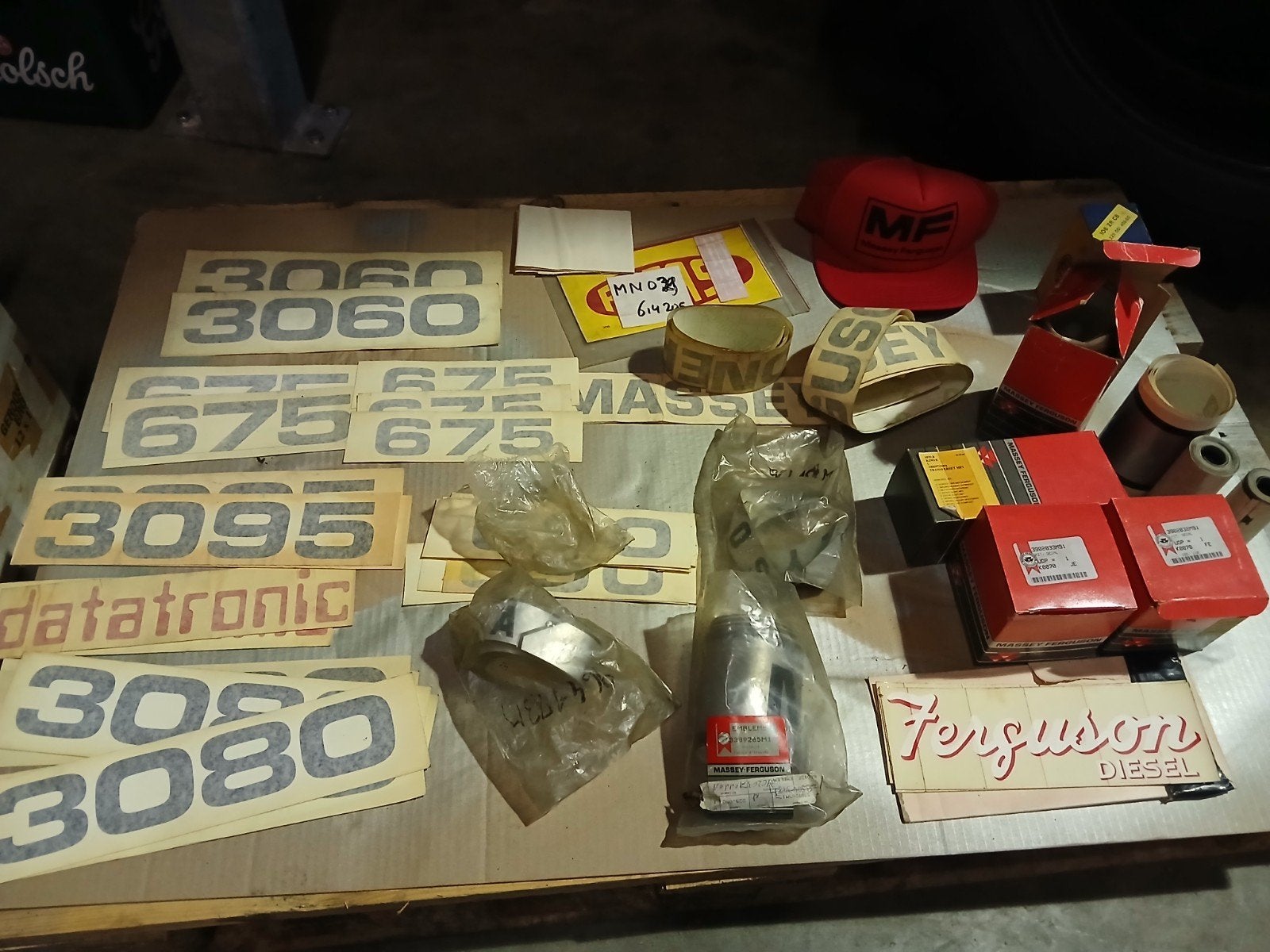 stikkers massey ferguson en pet, Ophalen of Verzenden, Plaatje