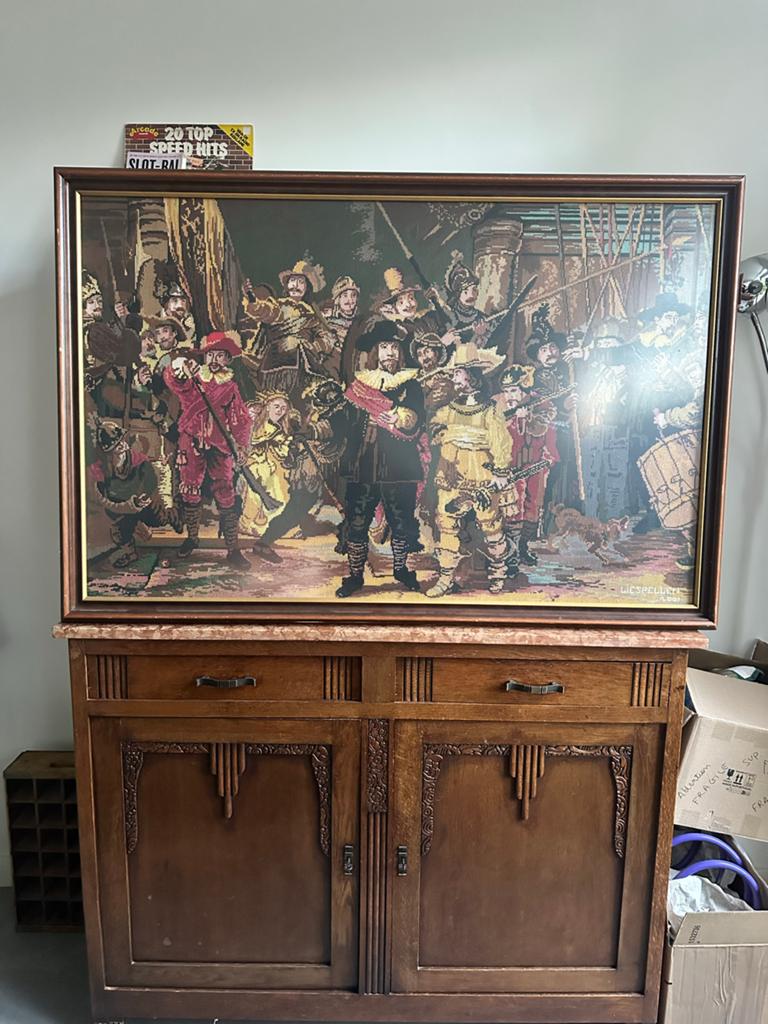Groot ingelijst borduurwerk De Nachtwacht (Rembrandt), Ophalen