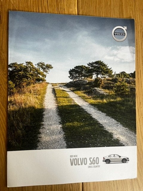 Volvo S60 Cross Country autofolder 2015 brochure, Ophalen of Verzenden, Gelezen, Volvo