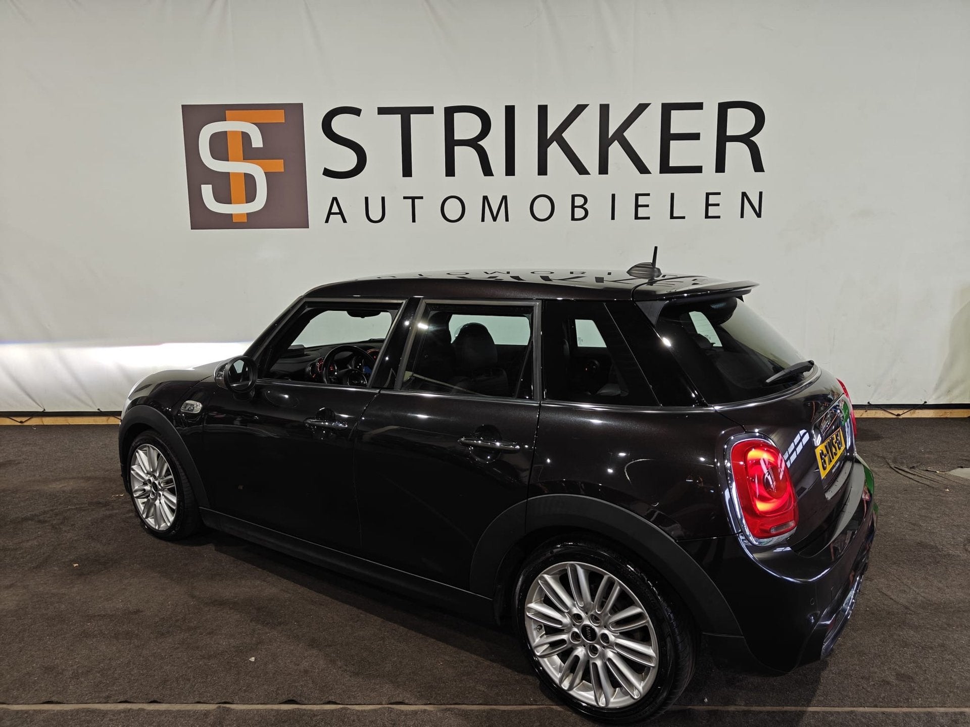 Mini Mini 2.0 Cooper S Chili, Auto's, Mini, 1998 cc, Gebruikt, Euro 6, Zwart