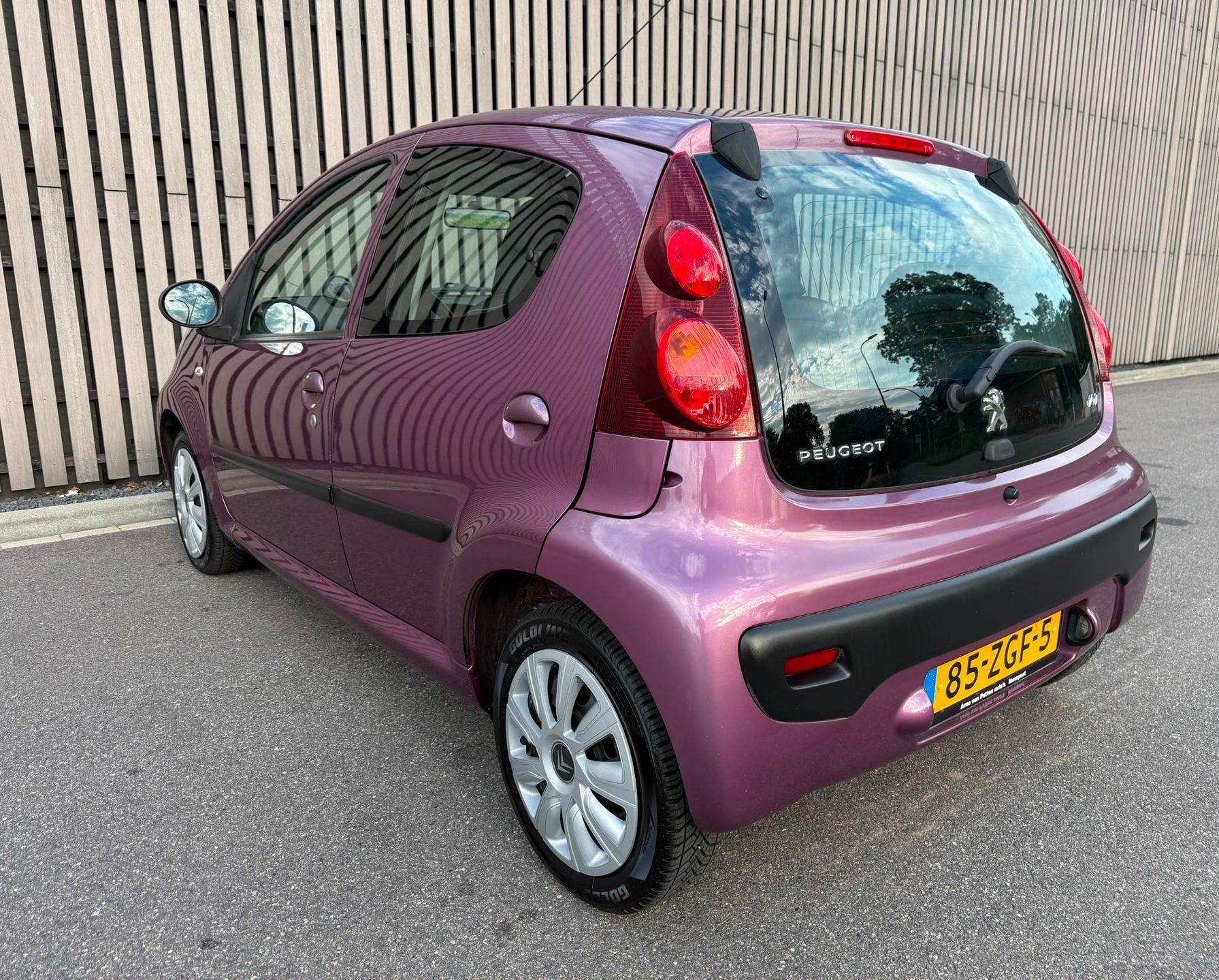 Peugeot 107 1.0 Active /Airco / Origineel Nederlands!, Auto's, Voorwielaandrijving, Euro 5, Stof, Gebruikt