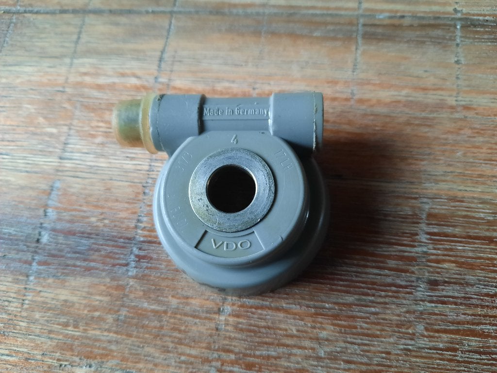 N.O.S origineel VDO telleraandrijver km teller asmaat 11 mm, Ophalen, Nieuw, Overige typen, Overige merken