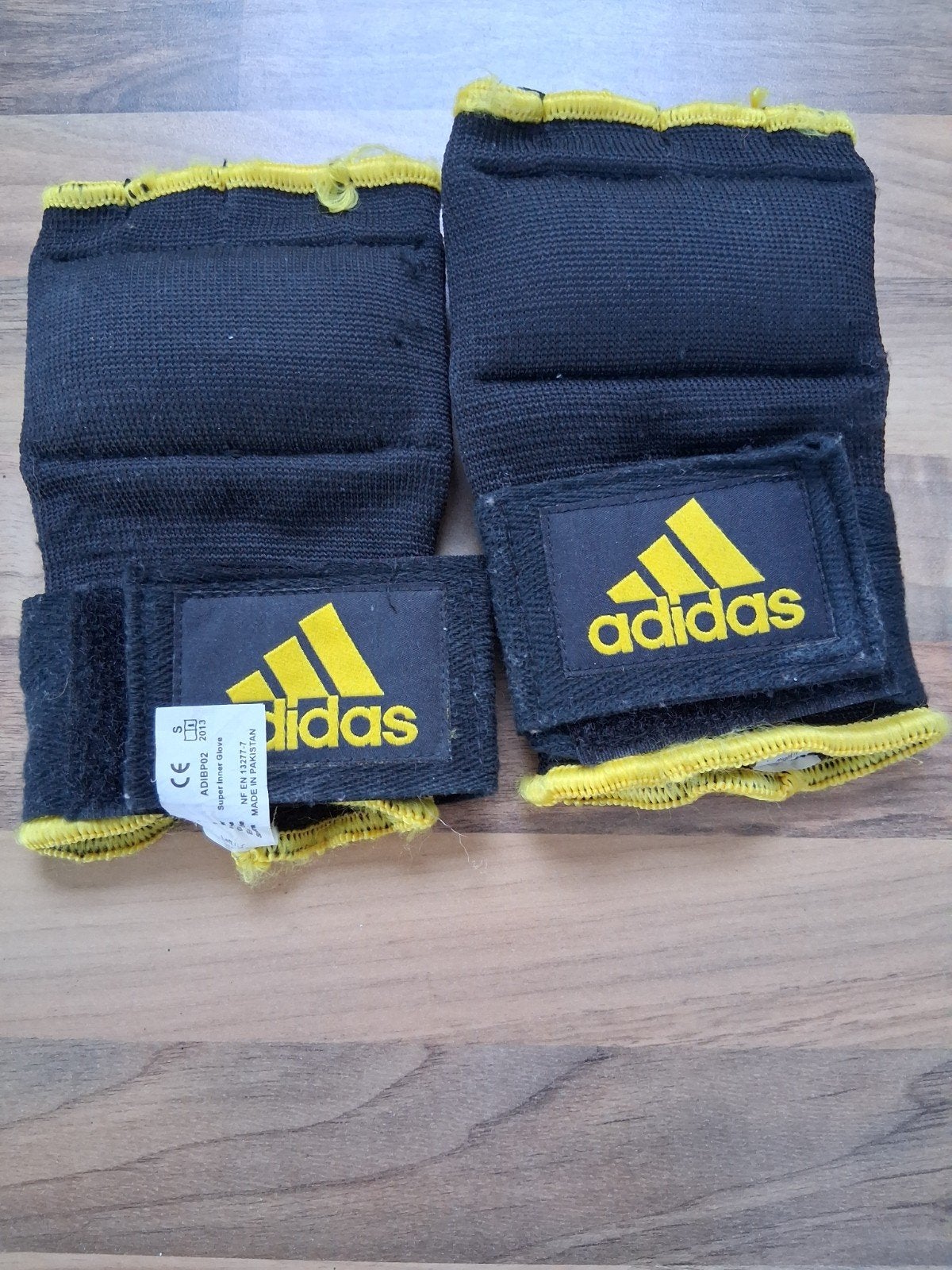 Adidas Boksbinnenhandschoenen - Maat S, Sport en Fitness, Ophalen of Verzenden, Gebruikt, Boksbinnenhandschoenen