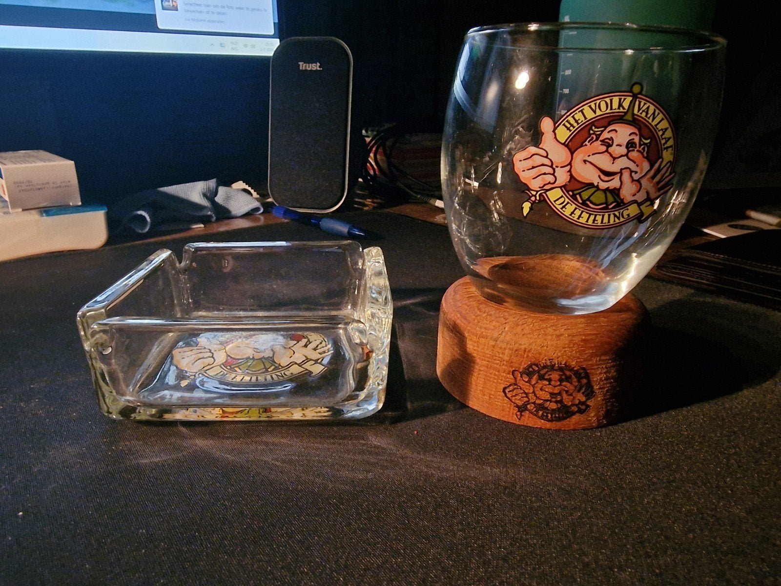 Set glas met asbak laven set, Ophalen, Zo goed als nieuw, Gebruiksvoorwerp