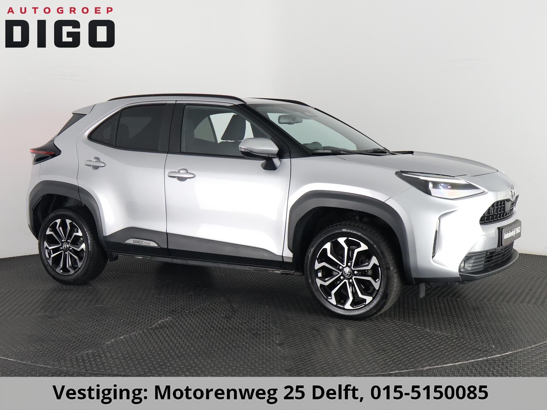Toyota Yaris Cross 1.5 HYBRID DYNAMIC LUXURY GARANTIE 2035 !, Auto's, Dealer onderhouden, Stof, Gebruikt, 1165 kg
