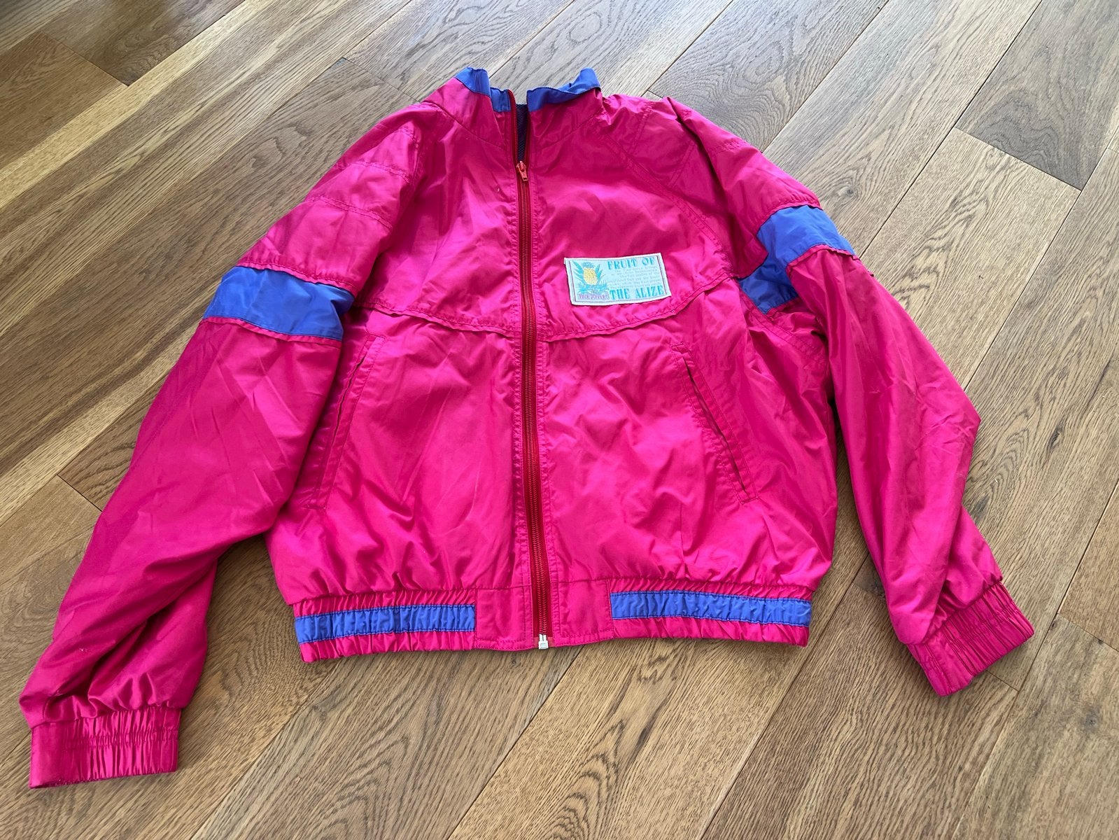 Vintage / retro Fruit of the Alize windjack roze/blauw, Ophalen of Verzenden, Zo goed als nieuw, Maat 38/40 (M), Roze