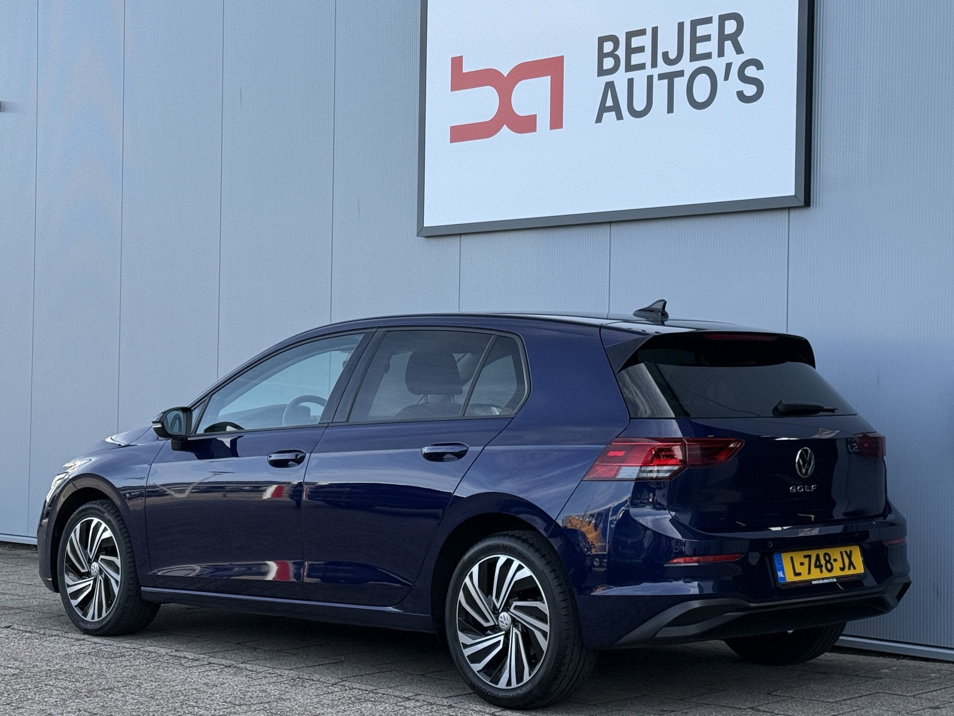 Volkswagen Golf 1.0 TSI Golf Climate/Stoelverw/PDC., Voorwielaandrijving, 1160 kg, Stof, Gebruikt