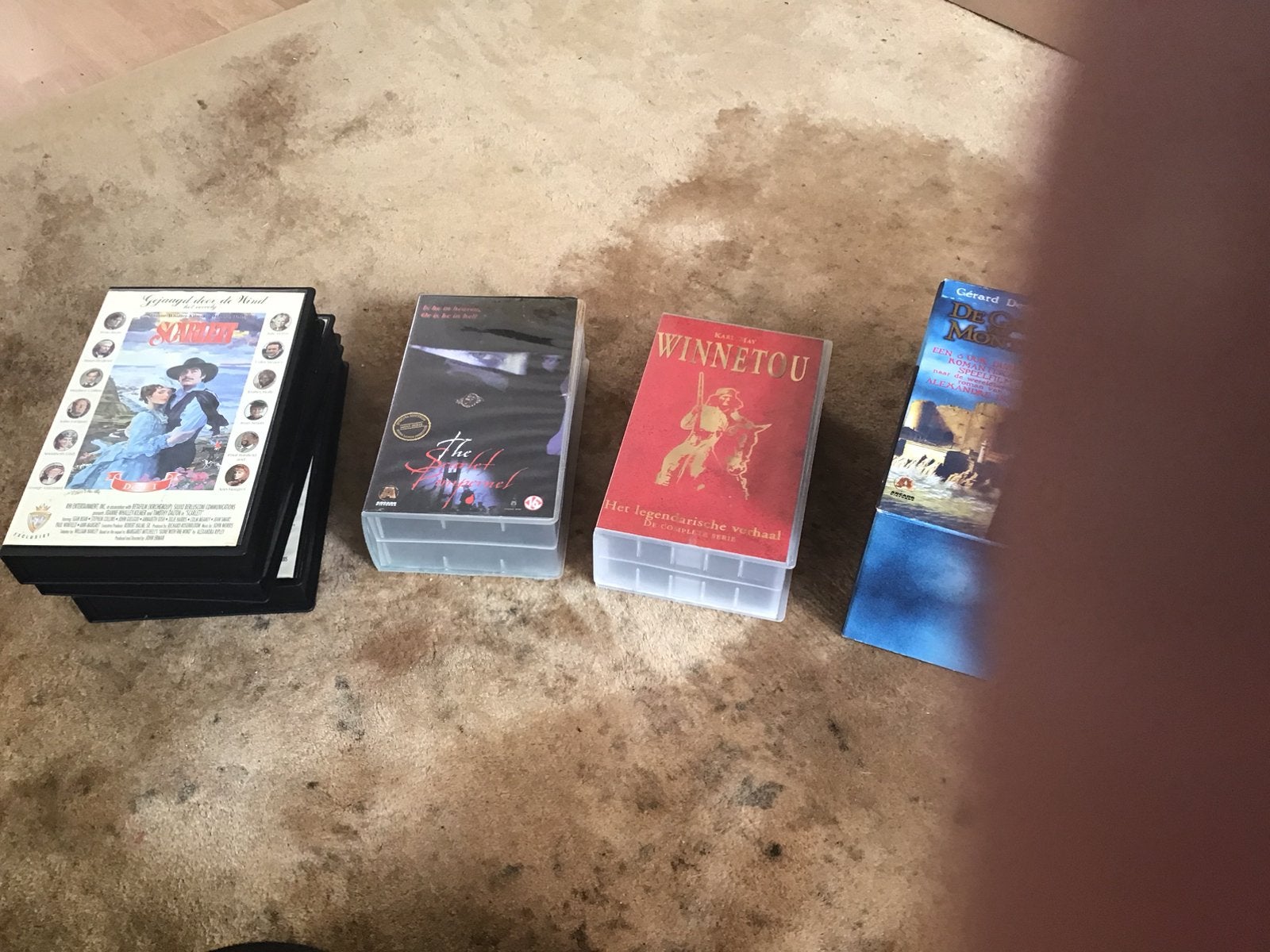 Gratis videobanden series, Alle leeftijden, Ophalen, Gebruikt