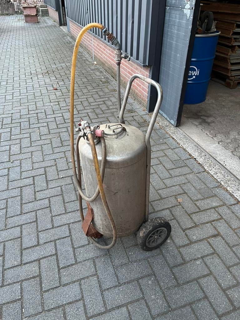 Drukvat rvs, Ophalen, Gebruikt