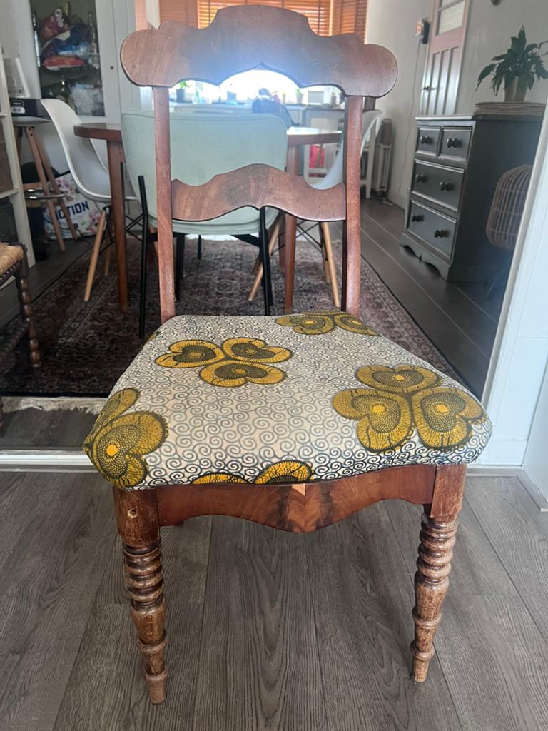 Vintage houten stoel, Ophalen, Gebruikt, Bruin, Eén