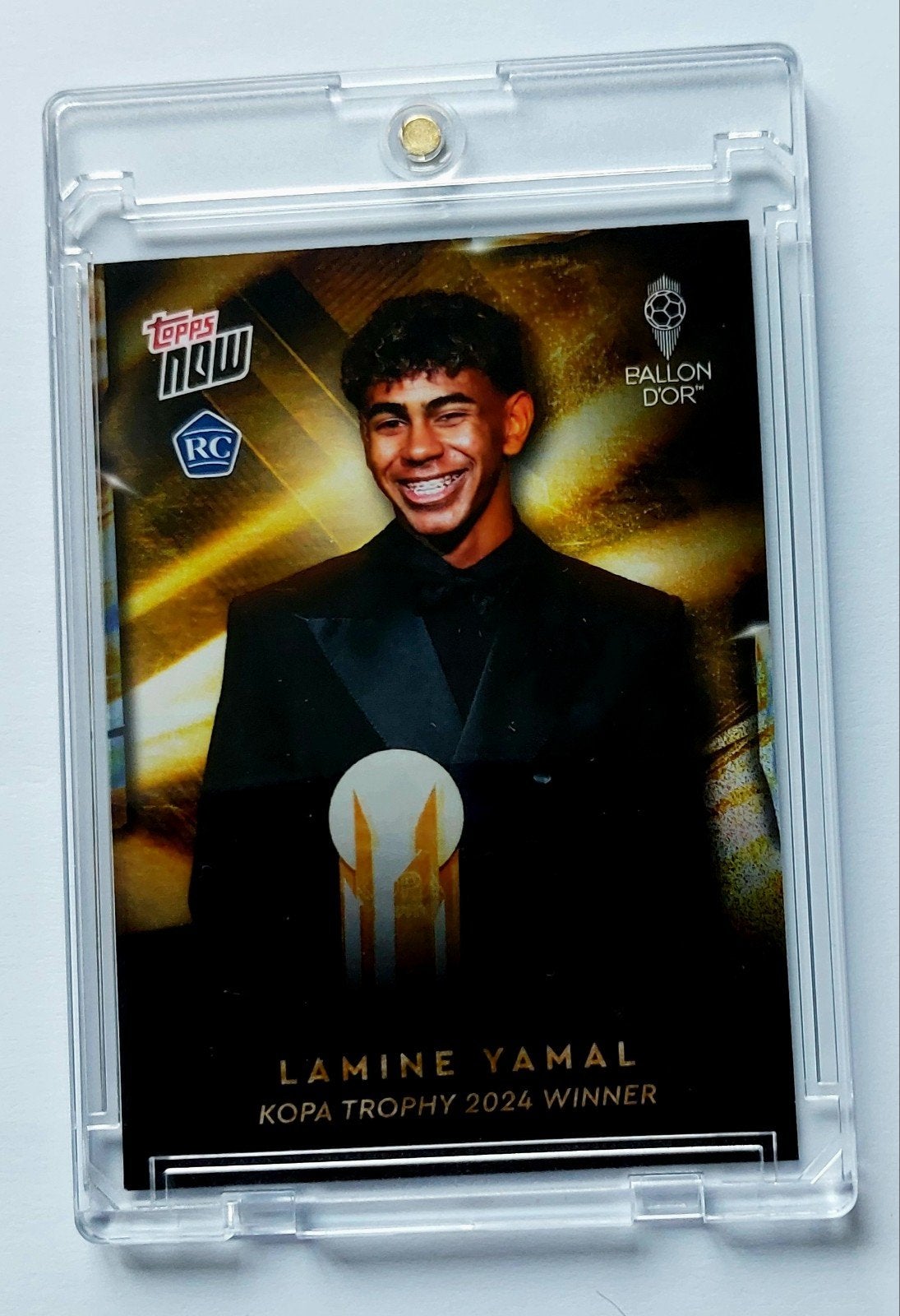 Topps Now Lamine Yamal Kopa Trophy 2024 Winner RC, Ophalen of Verzenden, Zo goed als nieuw, Buitenlandse clubs, Spelerskaart