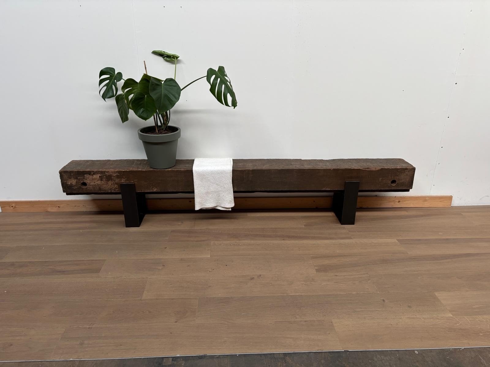 Industrieel TV-meubel/sidetable van spoorbiels, Ophalen, Nieuw, 25 tot 50 cm, Minder dan 100 cm