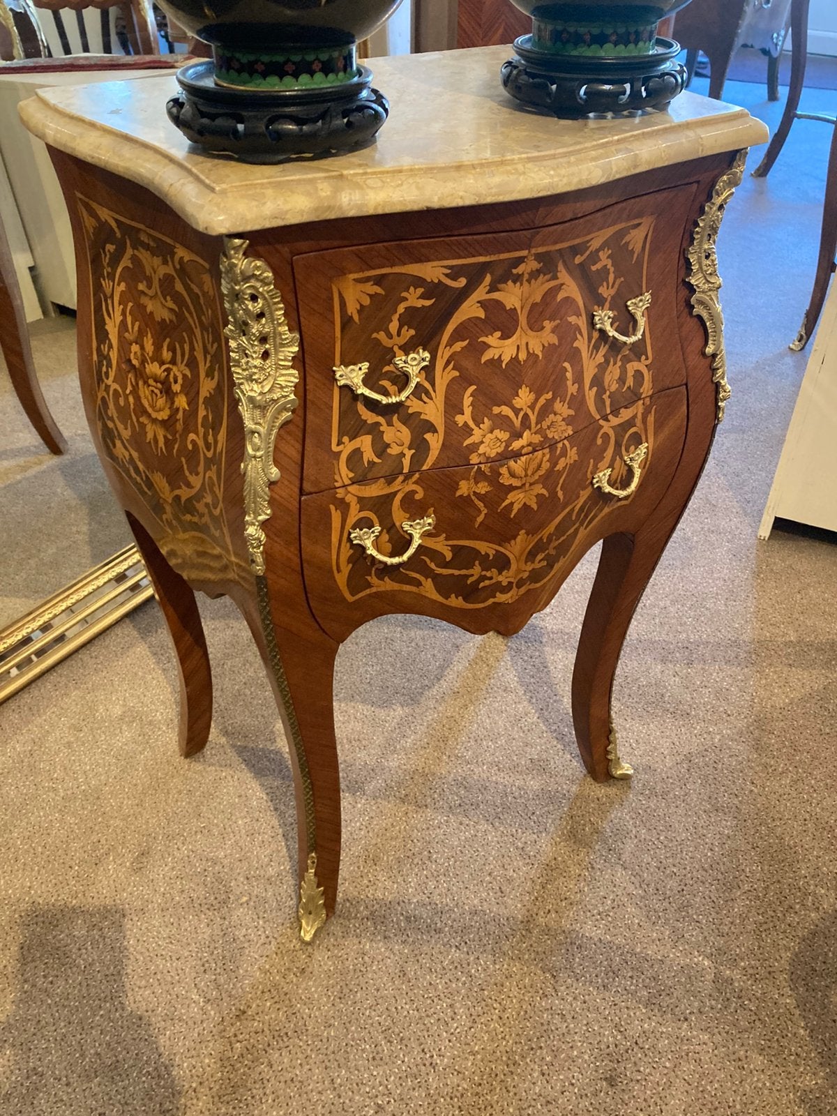 Marqueterie commode met marmer blad, Ophalen