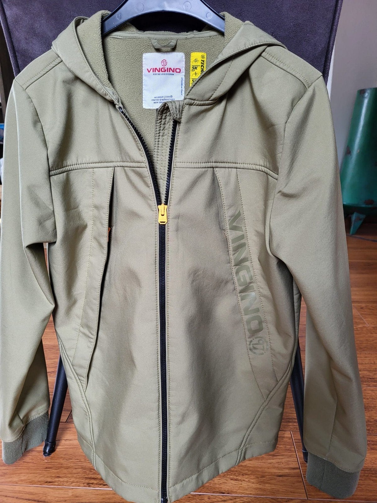 Vingino jongens jas maat 176 - Stoere softshell jas, Kinderen en Baby's, Kinderkleding | Maat 170, Ophalen, Zo goed als nieuw