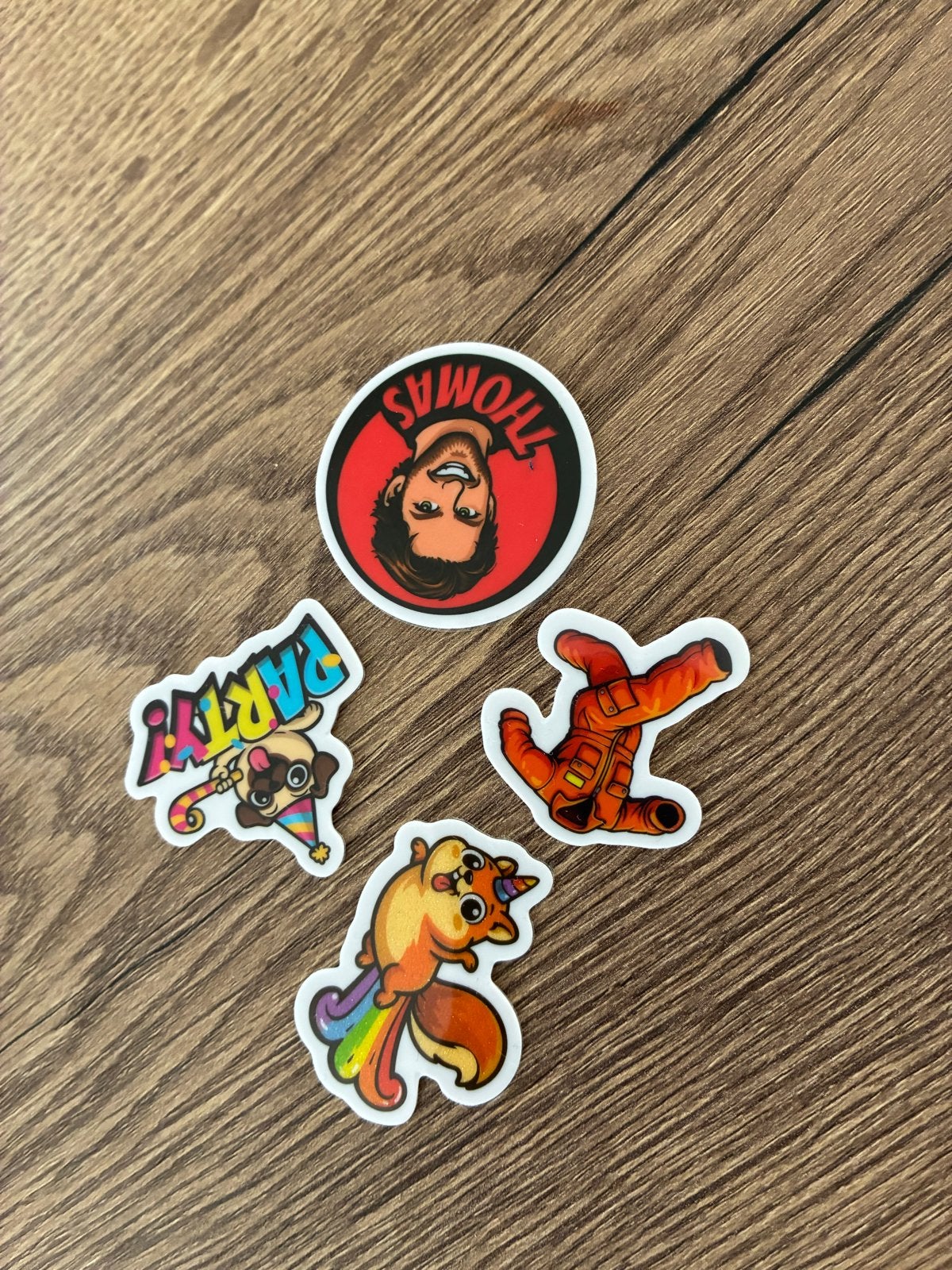 Leuke Sticker Set: Thomas, Mopshond, Eenhoorn Eekhoorn, Ruim, Ophalen of Verzenden, Nieuw, Overige typen