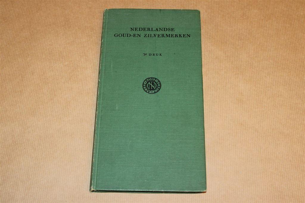 Nederlandse Goud- en Zilvermerken - Voet, Ophalen of Verzenden, Goud