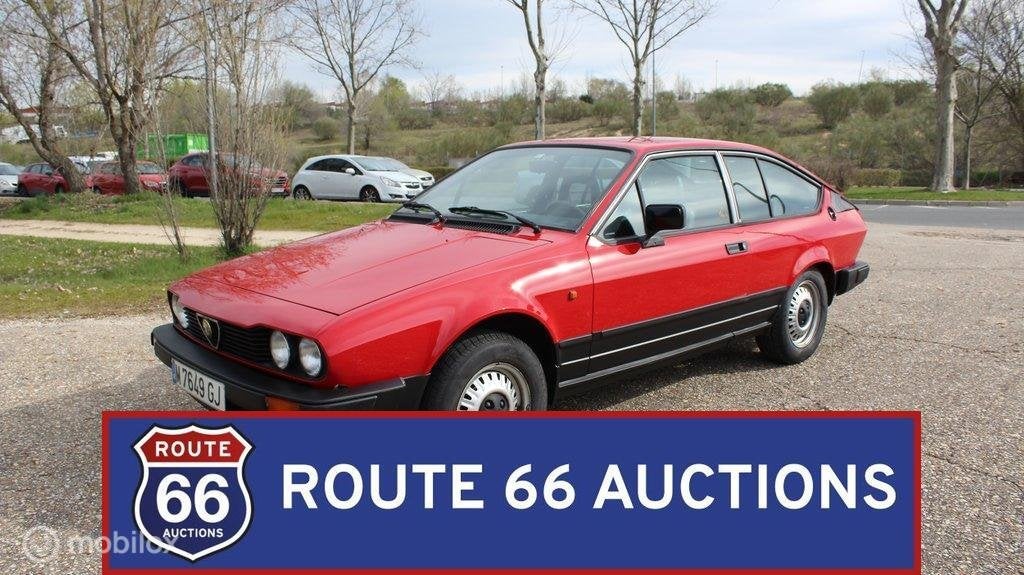 Alfa Romeo GTV 2.0 | Route 66 Auctions, Auto's, Overige carrosserieën, Zwart, Bedrijf, Handgeschakeld
