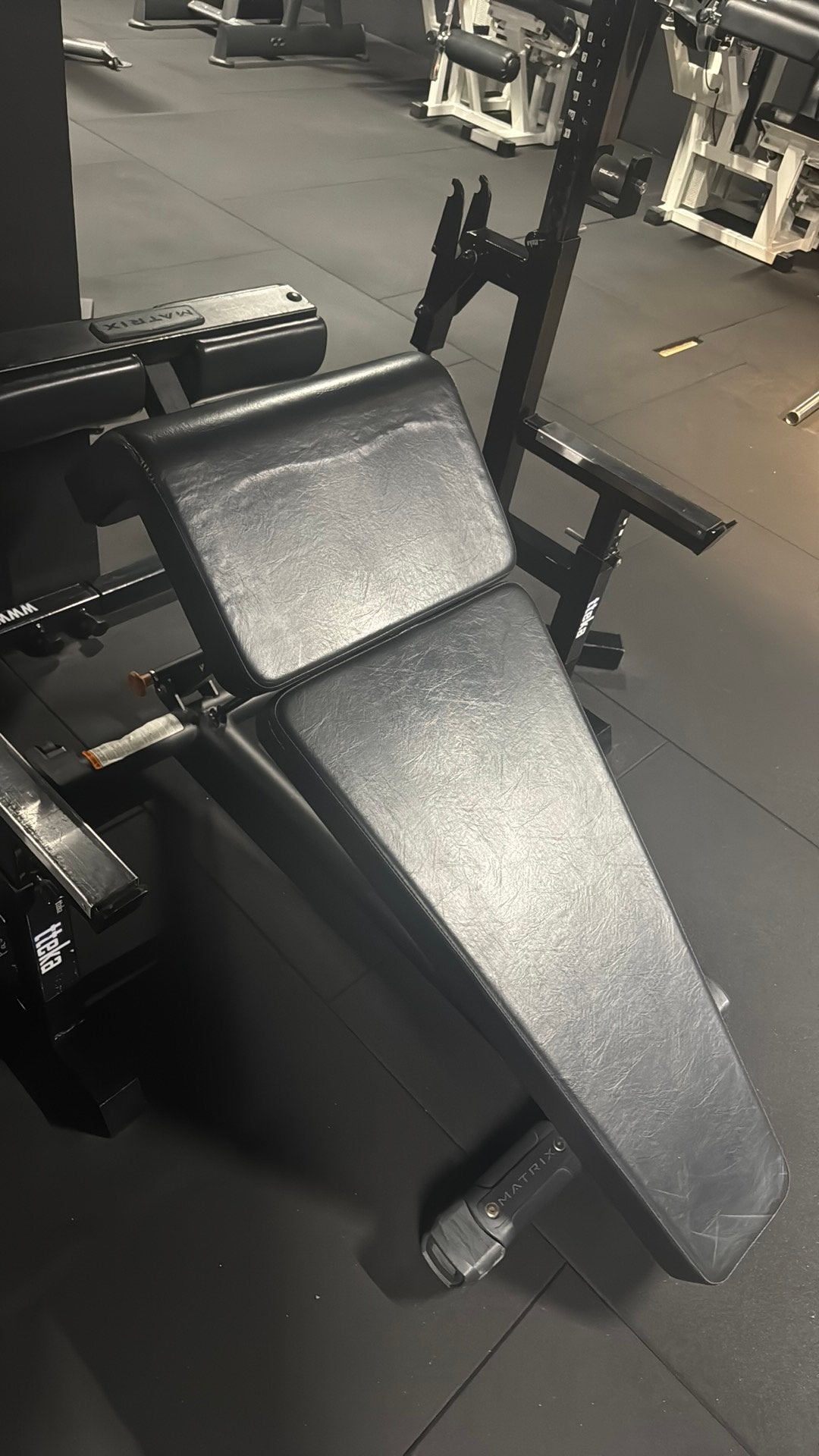 Decline ab bench matrix, Ophalen, Zo goed als nieuw, Fitnessbank