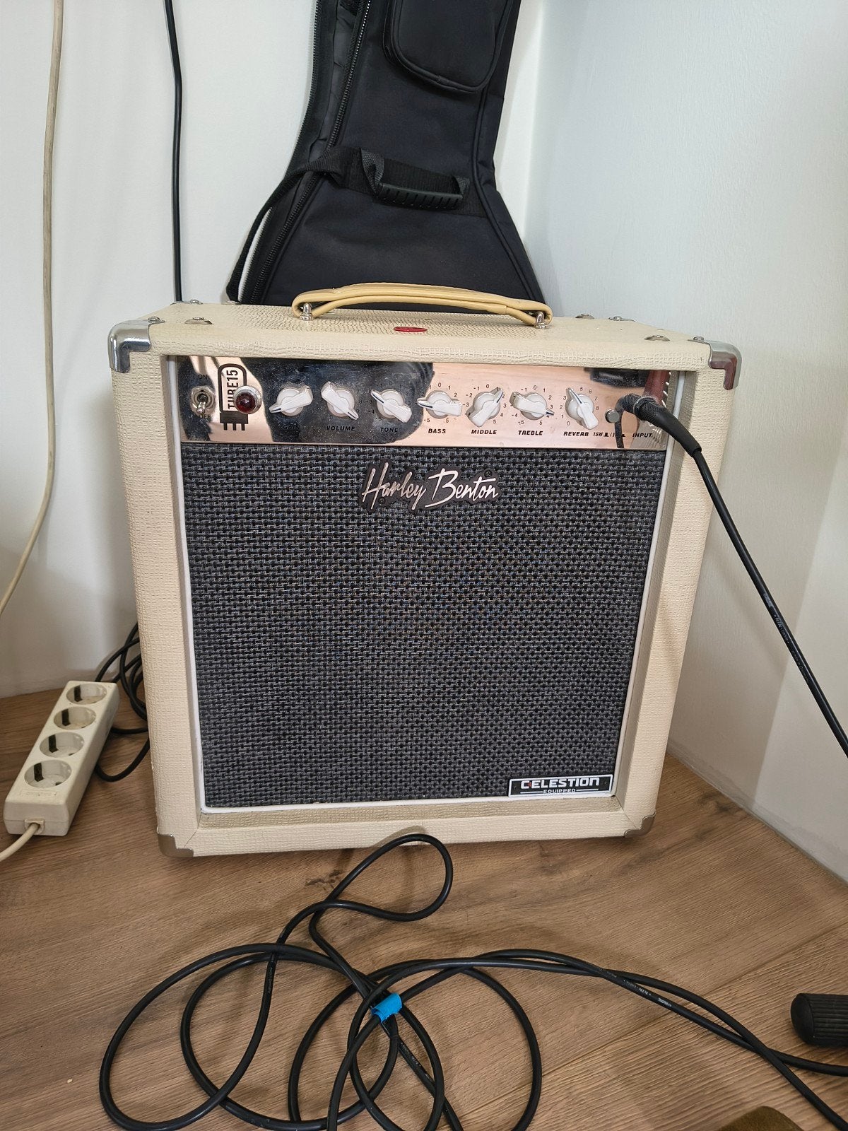 Harley Benton Tube15 gitaarversterker, Muziek en Instrumenten, Versterkers | Bas en Gitaar, Ophalen, Zo goed als nieuw, Gitaar