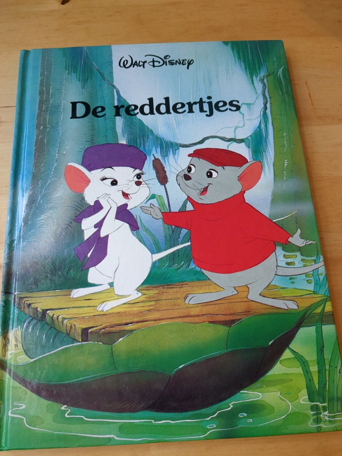 Walt Disney - De reddertjes (boek), Ophalen of Verzenden, Gelezen, Walt Disney, Sprookjes