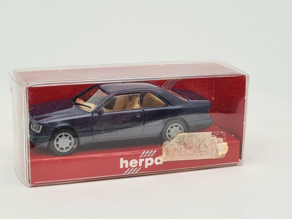 Mercedes Benz E320 coupé - Herpa 1/87, Verzenden, Zo goed als nieuw, Auto, Herpa